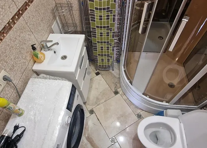 оперний через дорогу * Leópolis